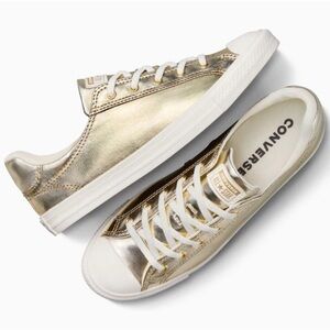 Converse Chuck Taylor Dainty Metallic Gold Lowtop Shoe/Sneaker Size Women’s 8.5